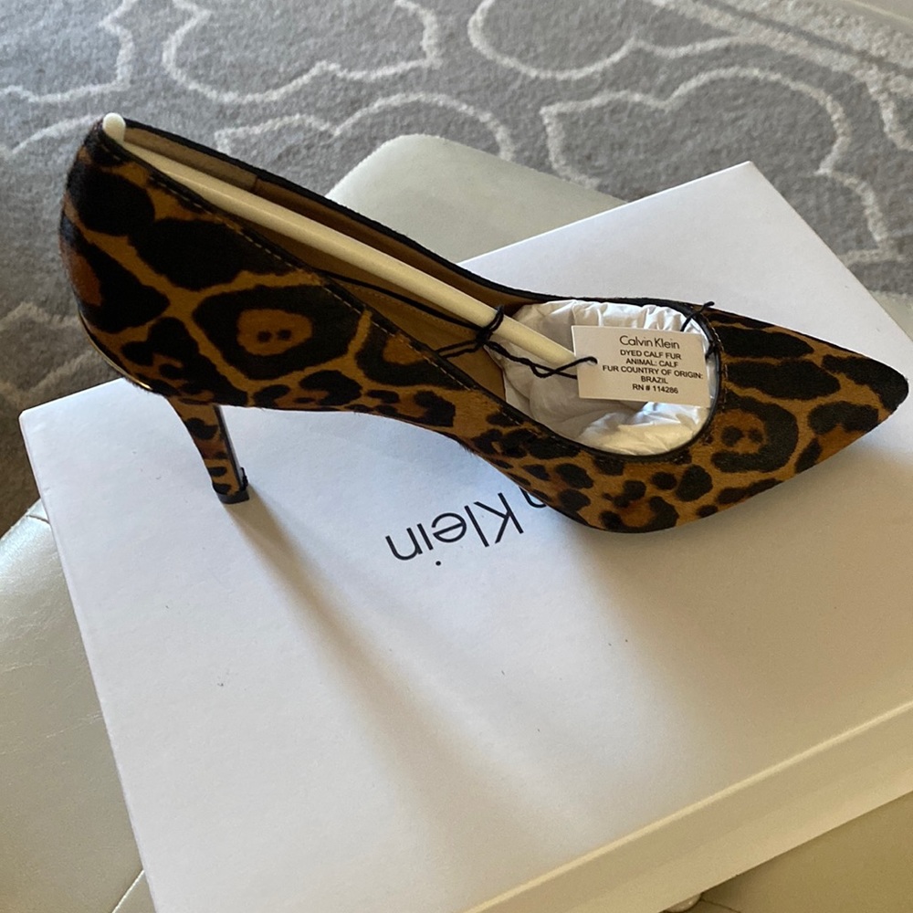 Calvin Klein Gayle Winter Leopard Haircalf pumps